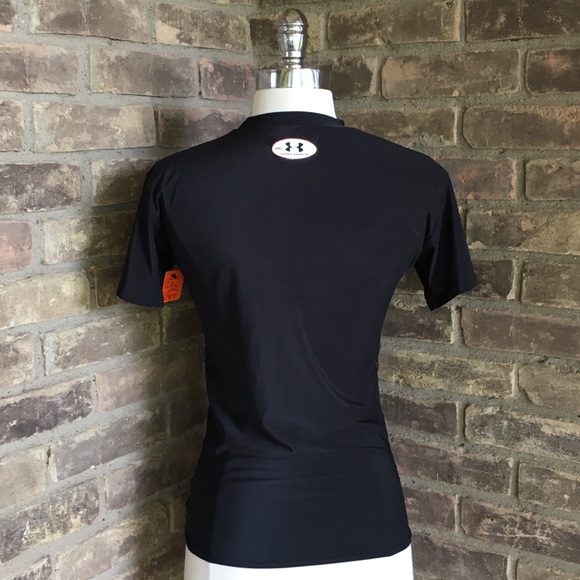 Under Armour Top Athletic Shirt Size S Black - Picture 3 of 8